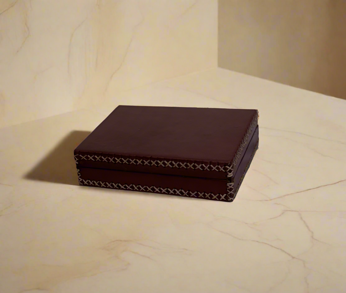 La Reina | Playing Card Box by Bati