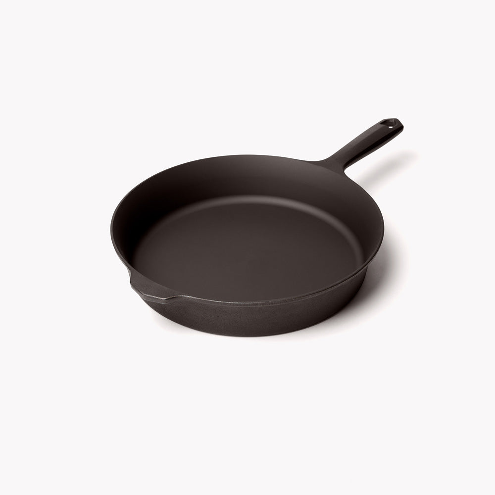 No.8 Cast Iron Skillet by Field Company
