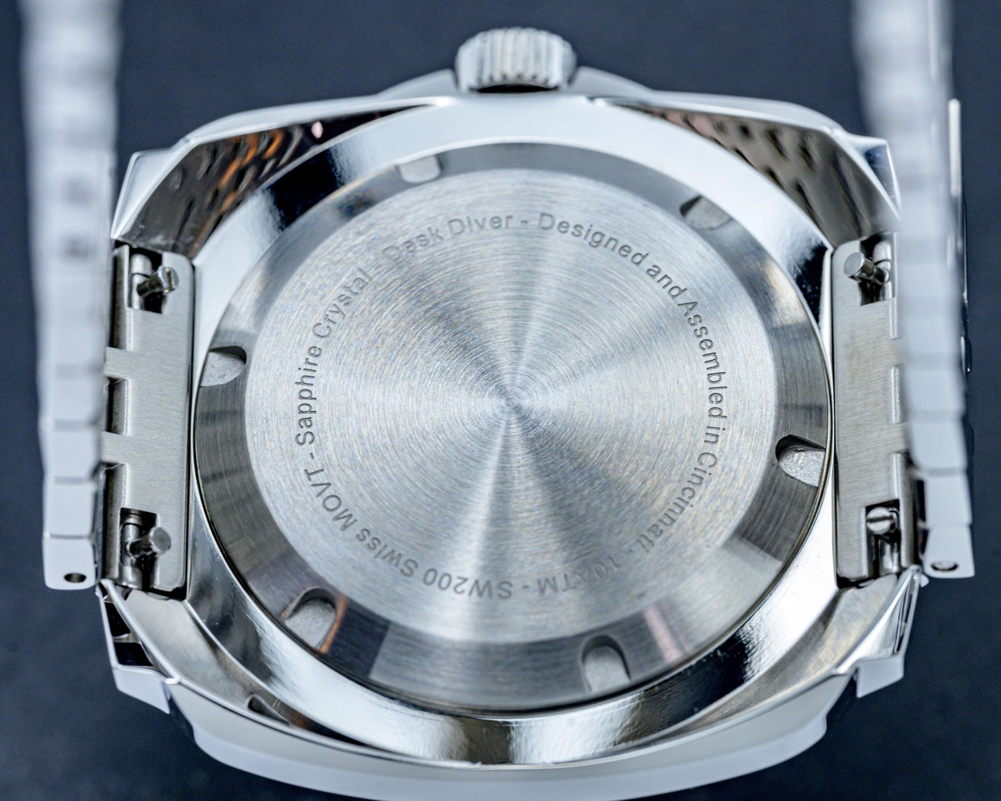 Desk Diver Professional Electric Blue Swiss Heritage - Veloce - The App For Watch Collectors