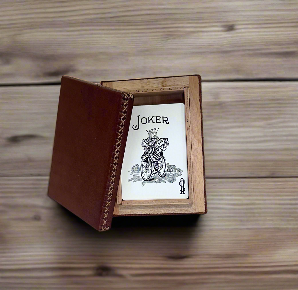 La Reina | Playing Card Box by Bati