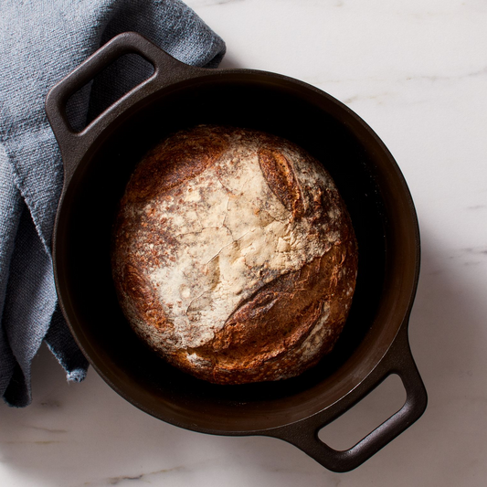No.8 Cast Iron Dutch Oven by Field Company