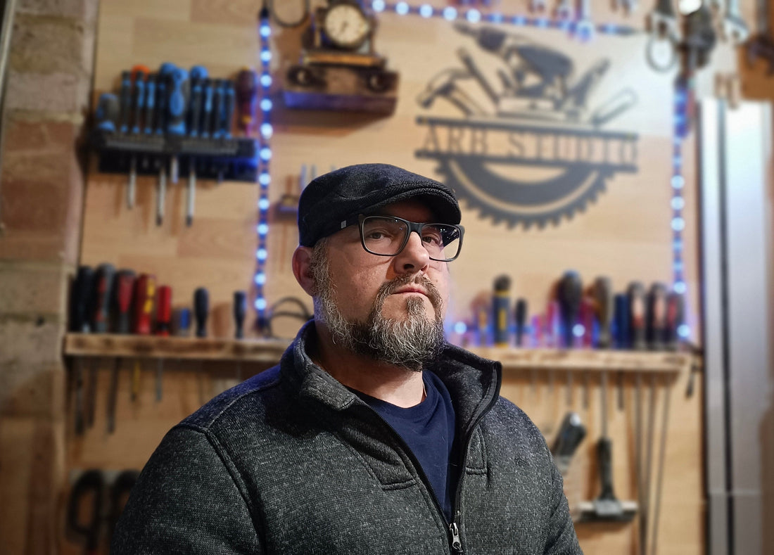 A.R.B - Meet The Collector - VELOCE Watch App