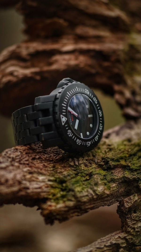 Kobold watches_in_nature