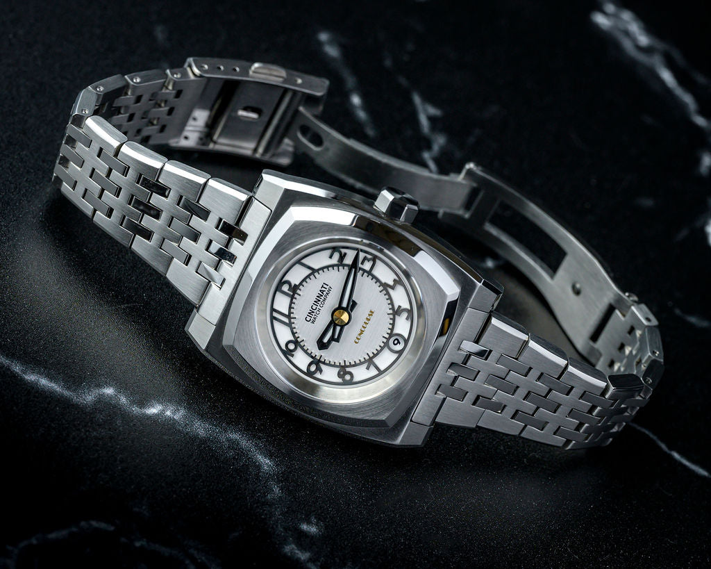 Concourse Silver-White
